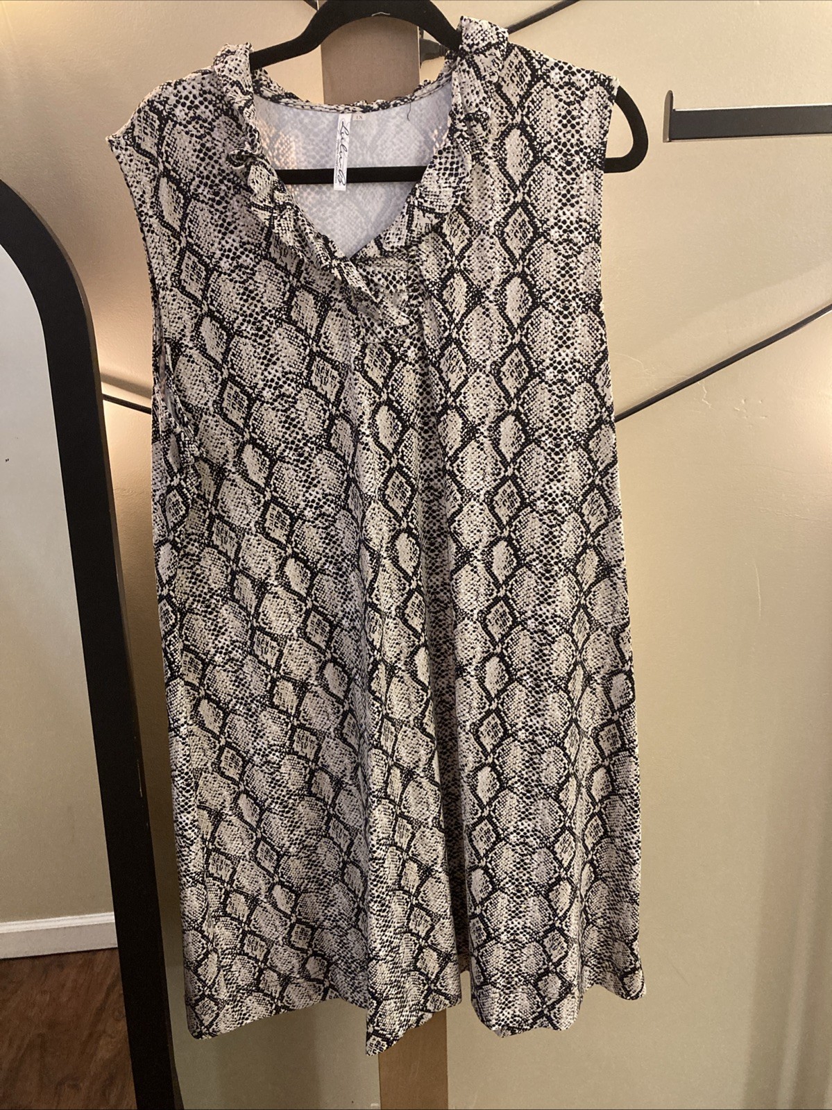 1X Lulu B Tank Dress Ruffle Collar Snake Skin Print