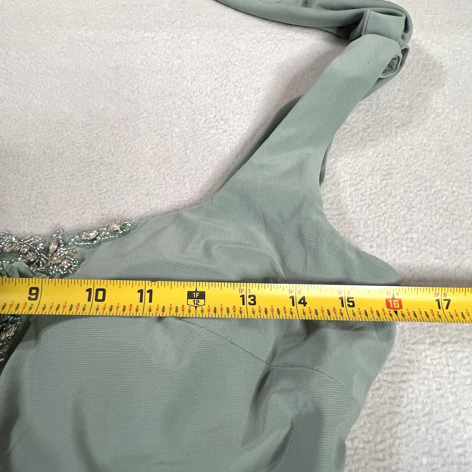 MAC DUGGAL 11910 Green Sleeveless Jersey Gown Size 4 Cowl Neck Beading NWT