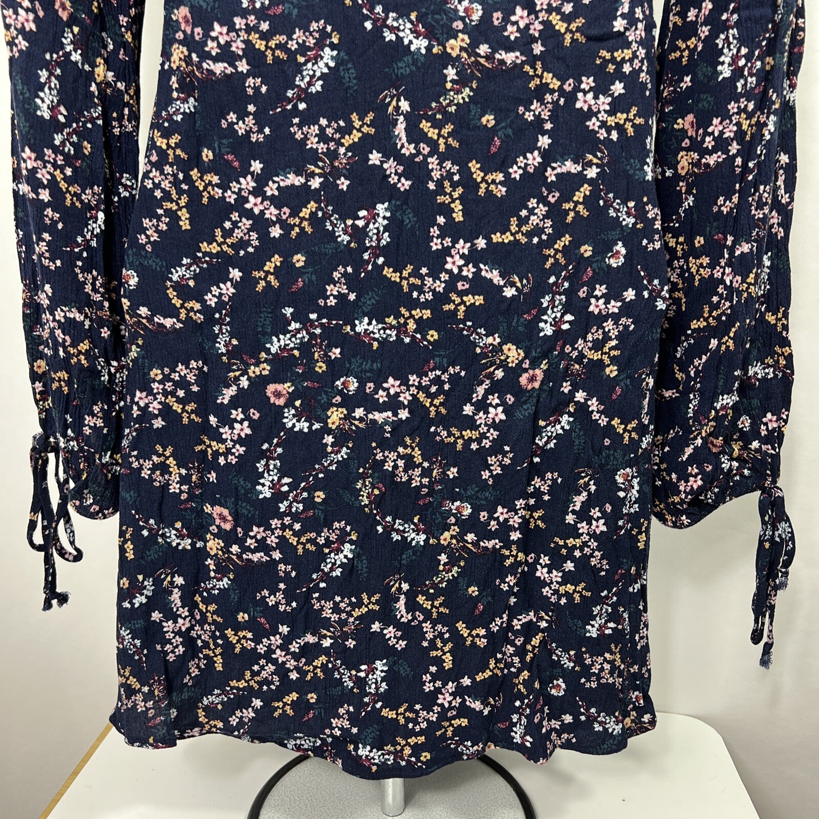 American Eagle Mini Dress Size XS Blue Floral Sundress Women’s Long Slit Sleeve