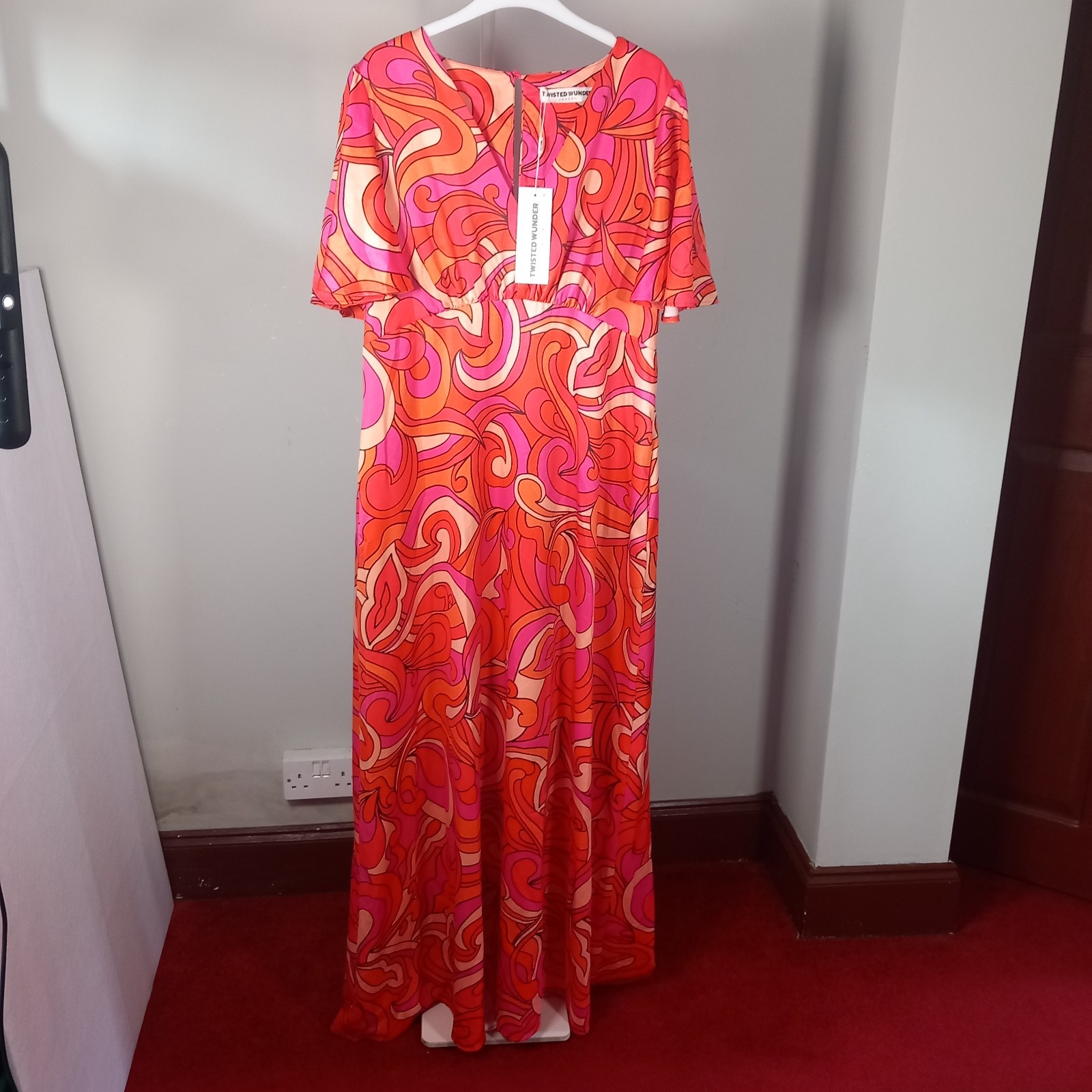 Twisted Wunder Maxi Dress Women’s NEW Orange Pink Size UK Size 20 BNWT