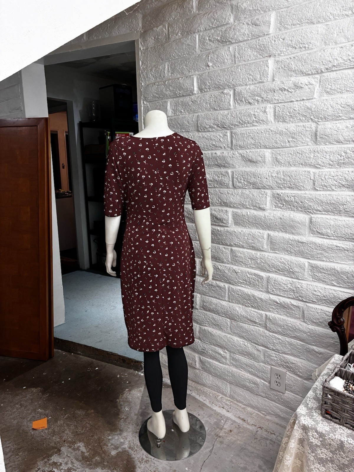 Banana Republic Burgundy Wildflower Print Ruched Flattering Fit Dress S EUC