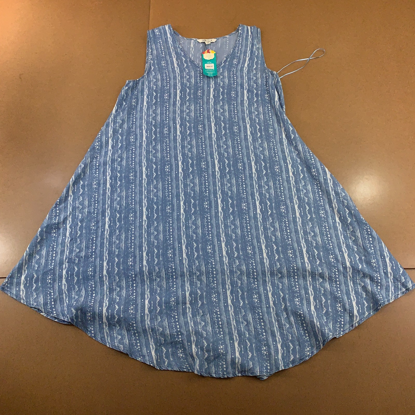 The Pioneer Woman Womens Large(12-14) Blue V-Neck Mid Wash Umbrella Dress NWT