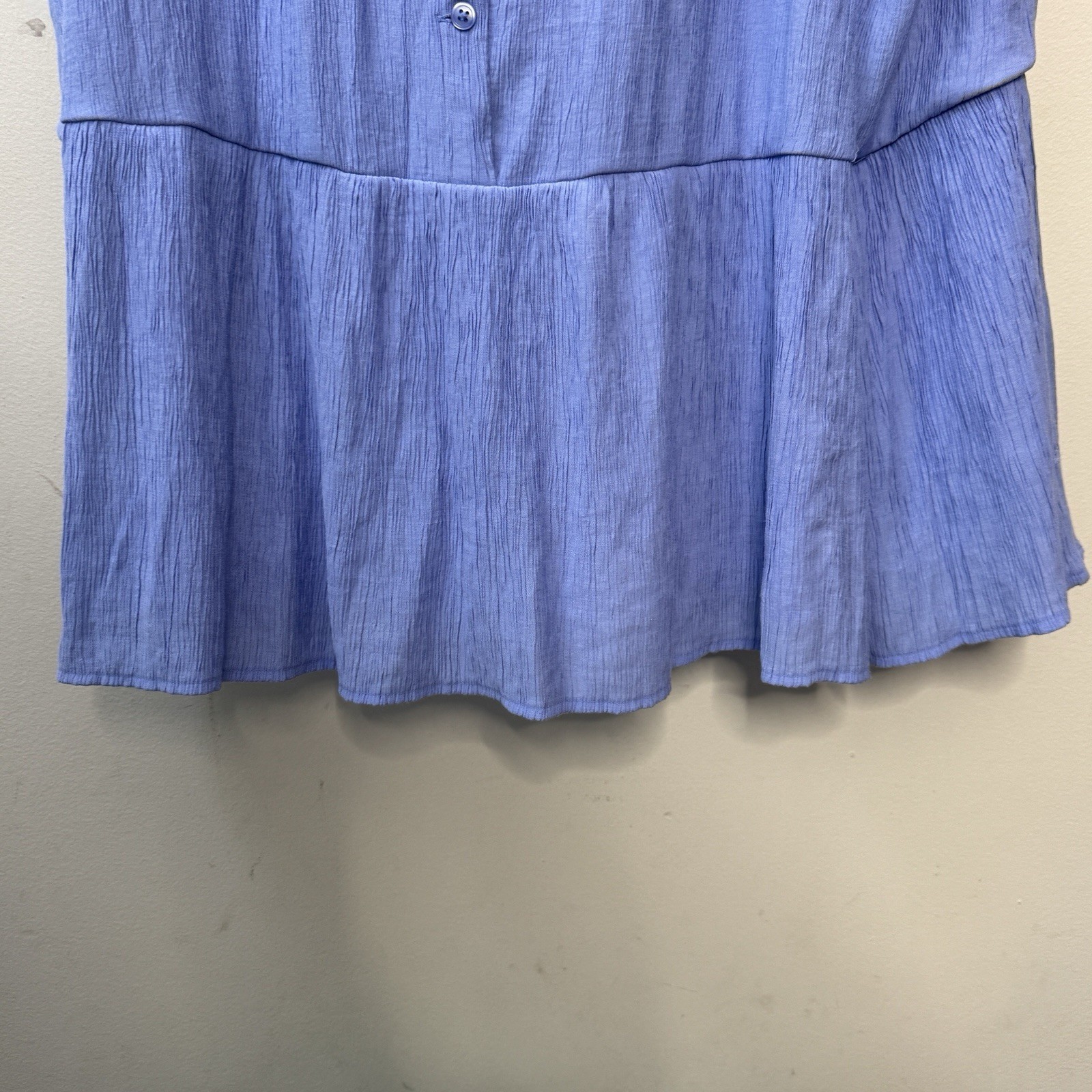 Nine West Plus Size 3X Light Blue Button Front Ruffle Lined Hem Dress Small Spot