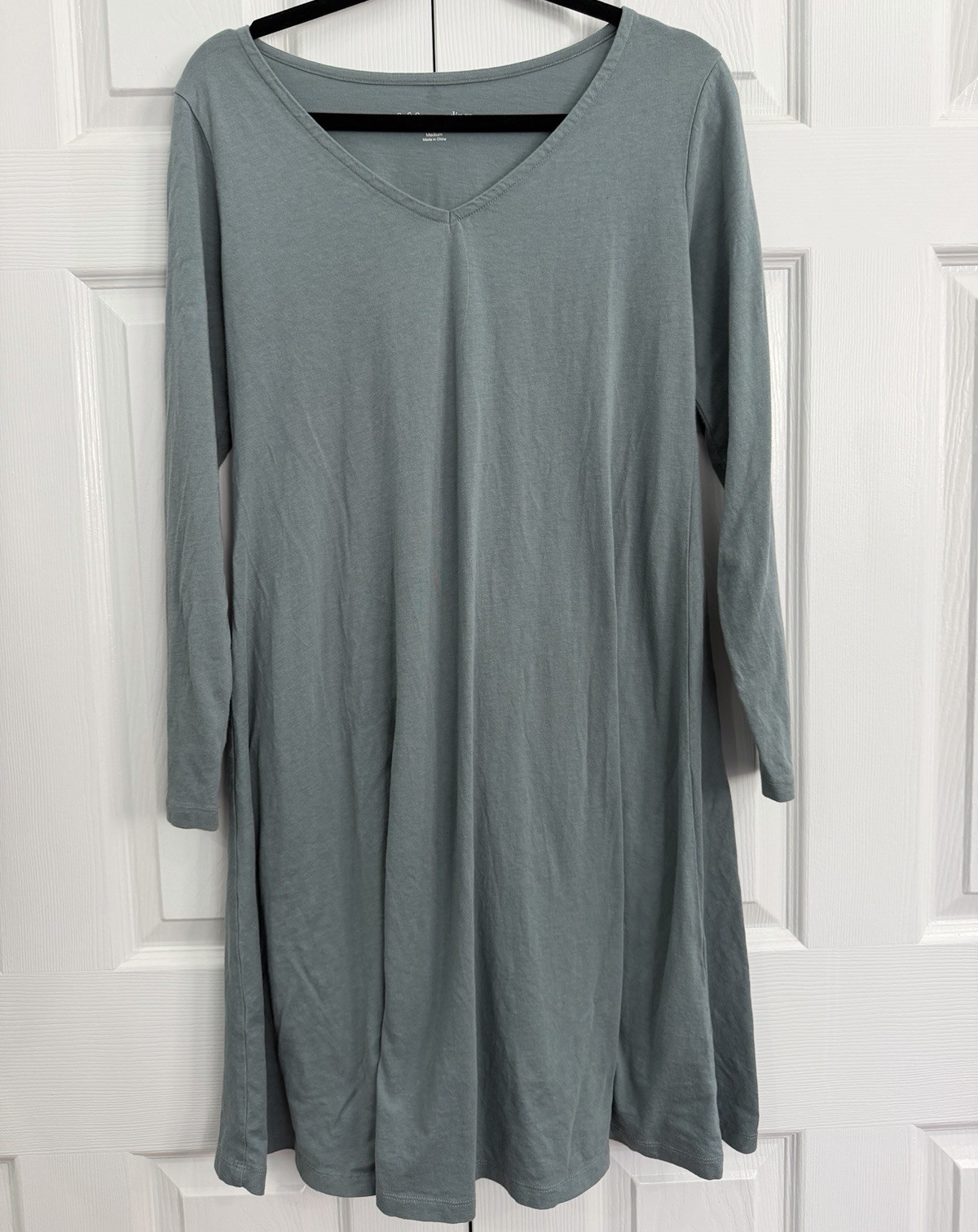 Soft Surroundings Soft Green M Cotton Modal Knit A-Line Knee V-Neck Long Sleeve