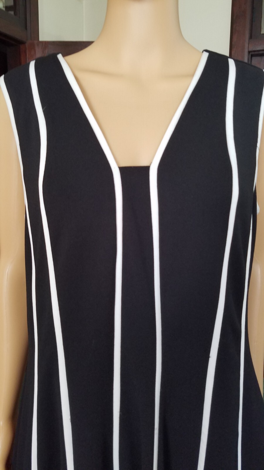 Shelby & Palmer Black And White Striped Flared Dress V-Neck Size 12