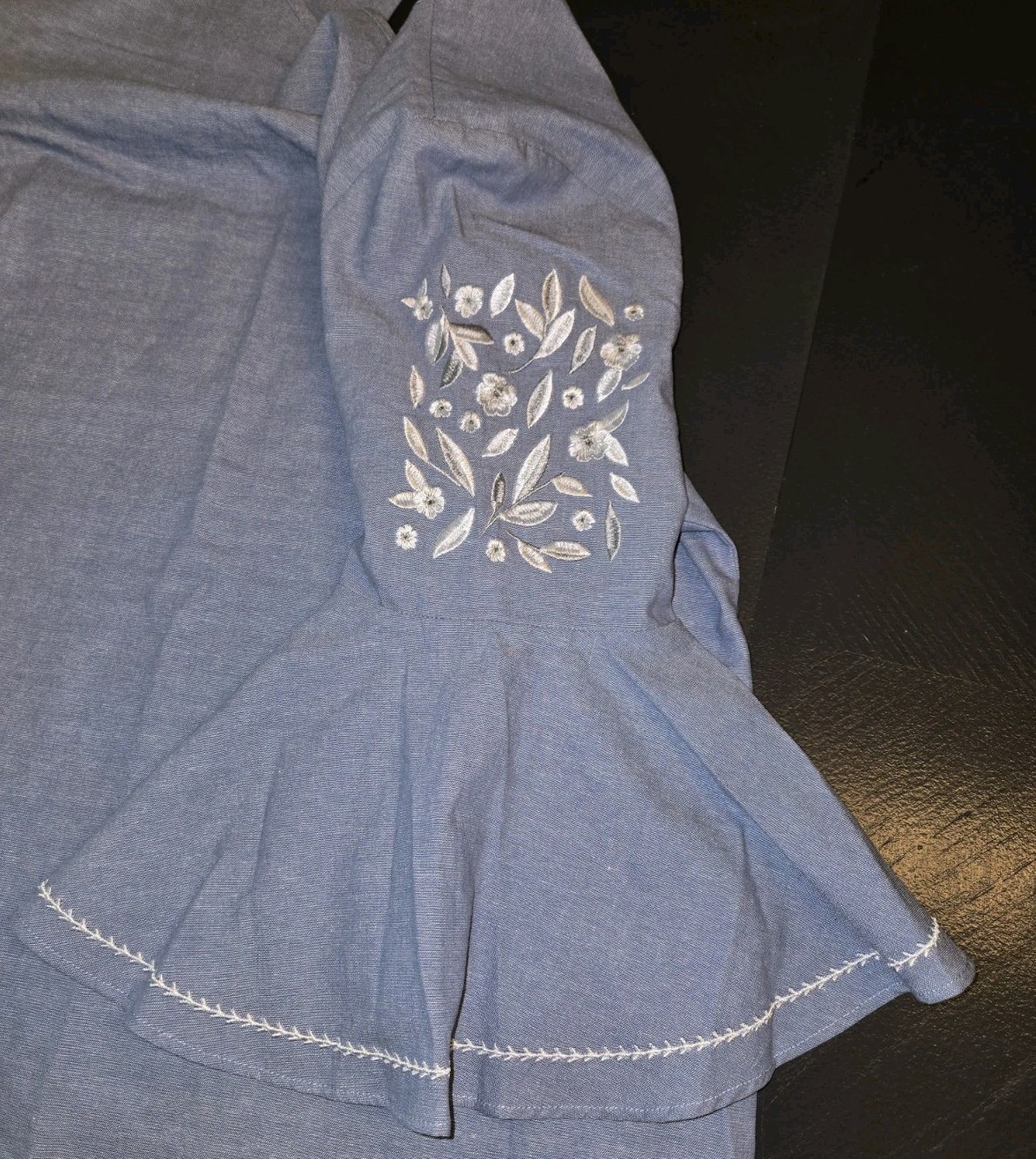 Mud Pie Embroidered Sleeves Blue Shift Dress Cotton Size S. Appears Brand New