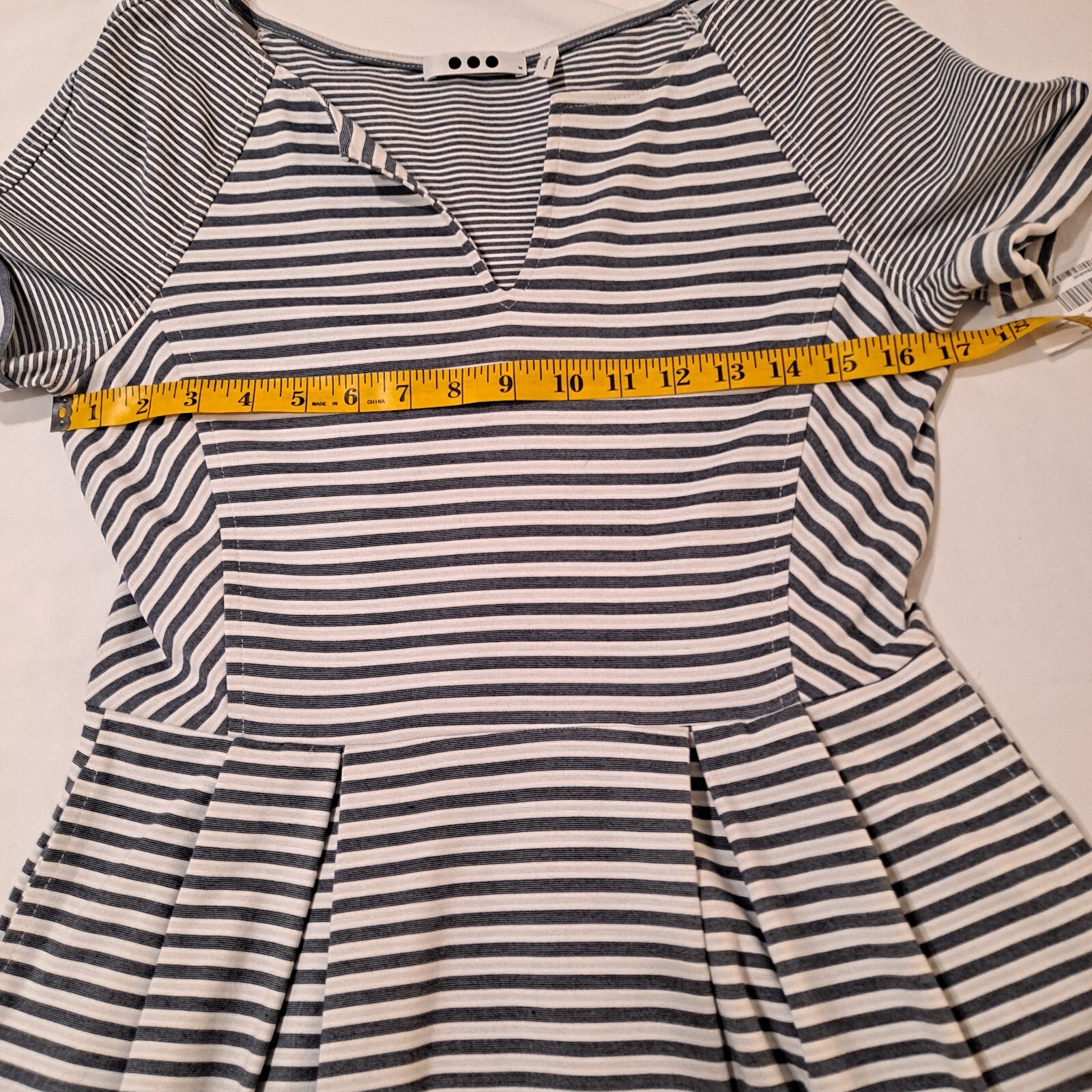Three Dots Womens Pleated Knee-Length Casual Dress Size Medium Grey/White Stripe