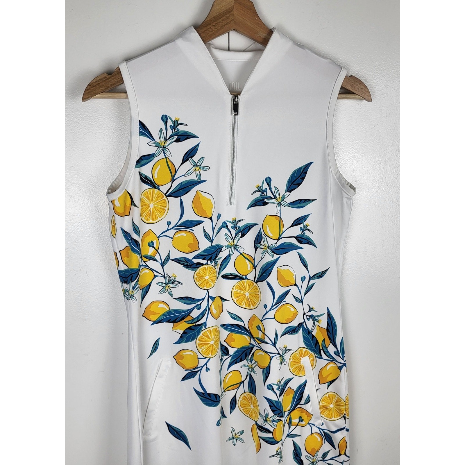 Tail Athletic Tennis Golf Dress White Quarter Zip Performance Dress Small