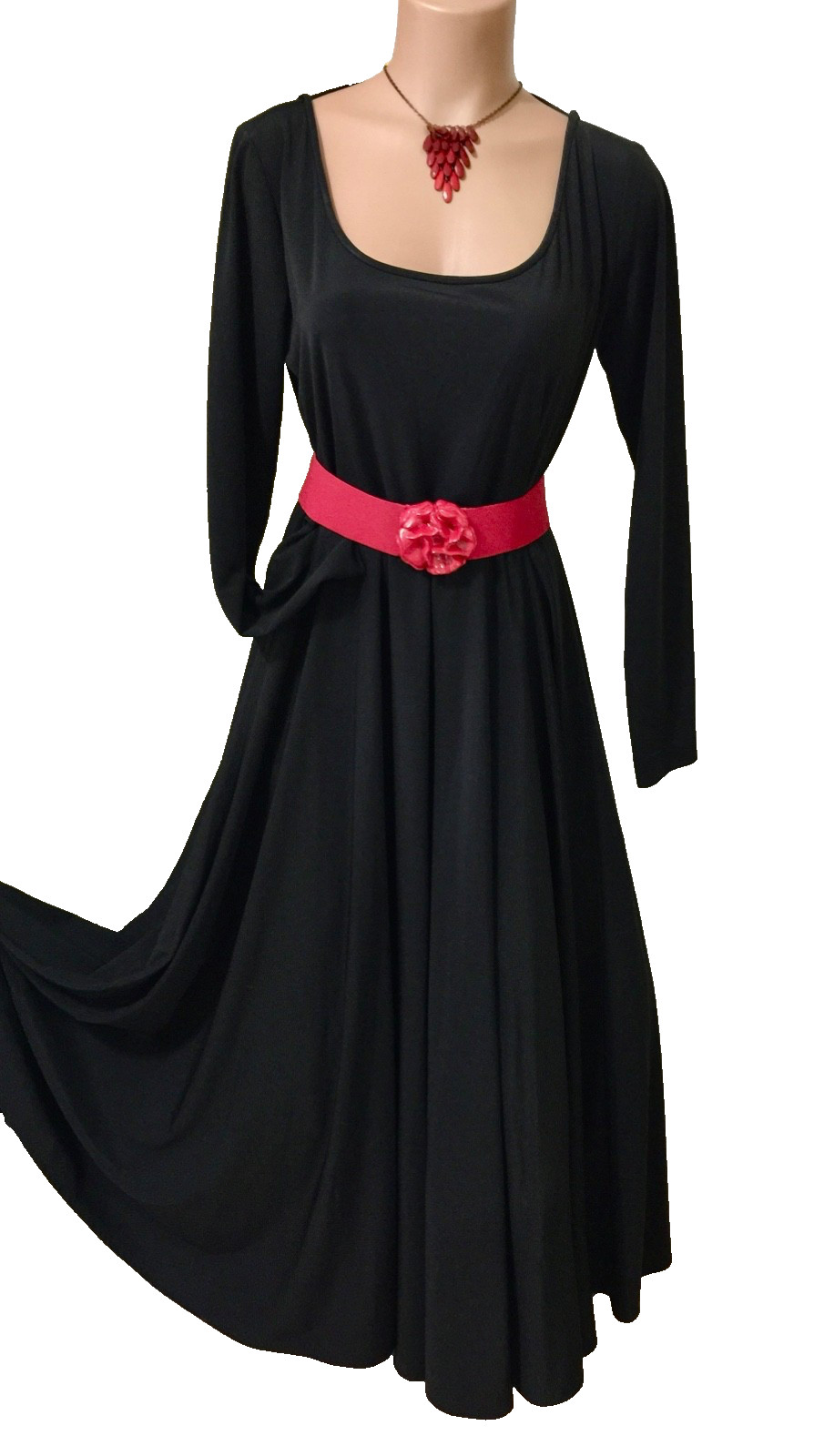 Women’s black slinky dress fit & flare maxi long sleeve deep cut neck M/L?
