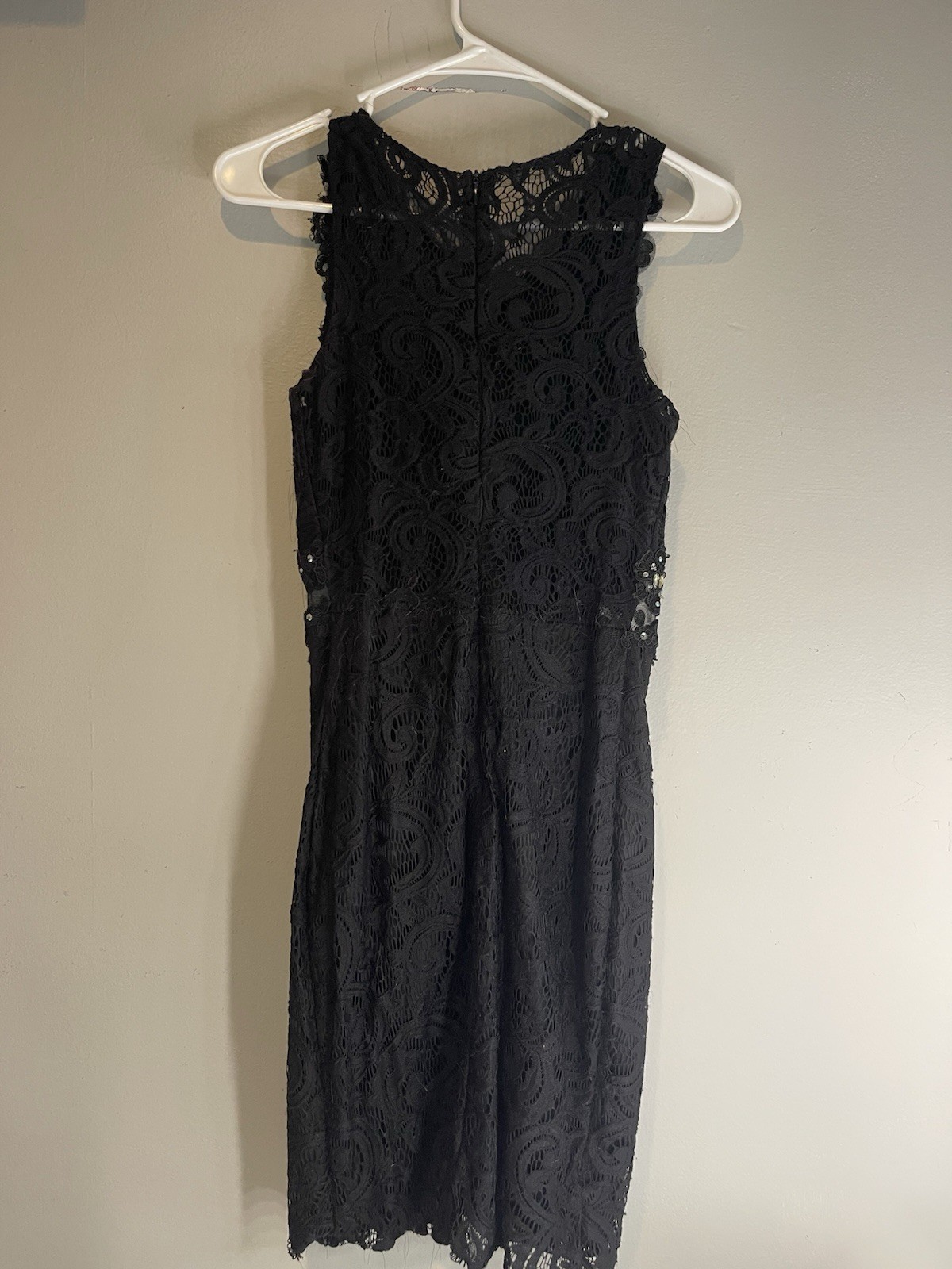 Dancing Queen Black Lace Sequin Sheath Dress Round Neck Sleeveless Knee S