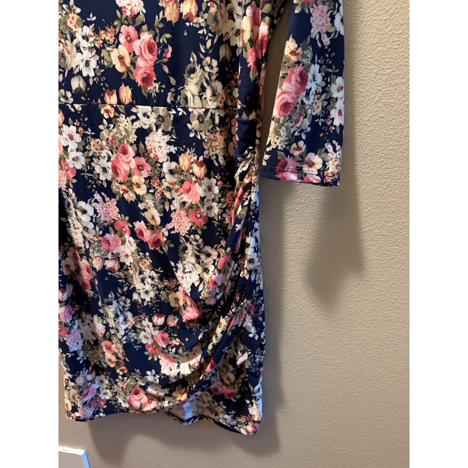 Pulse Boutique Caught Up In A Romance Floral Dress Navy Pink Large NWT