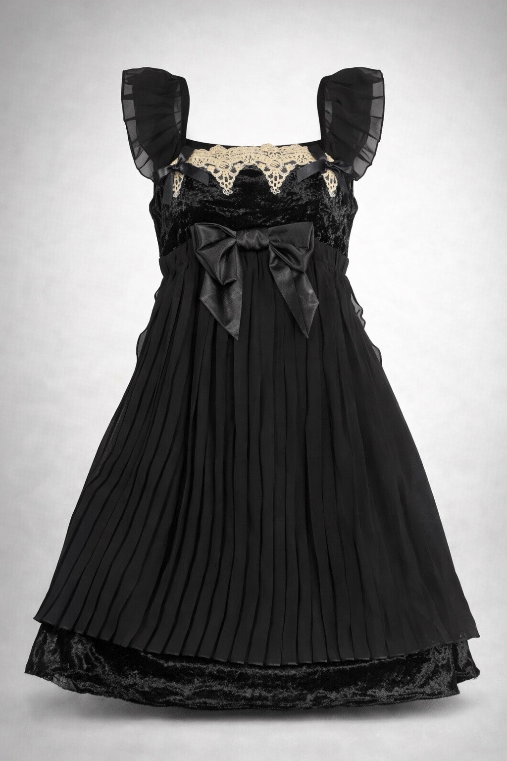 Retro Liz Lisa Tralala Babydoll Lace Ribbon Velvet Dress Black Cream Jirai Kei