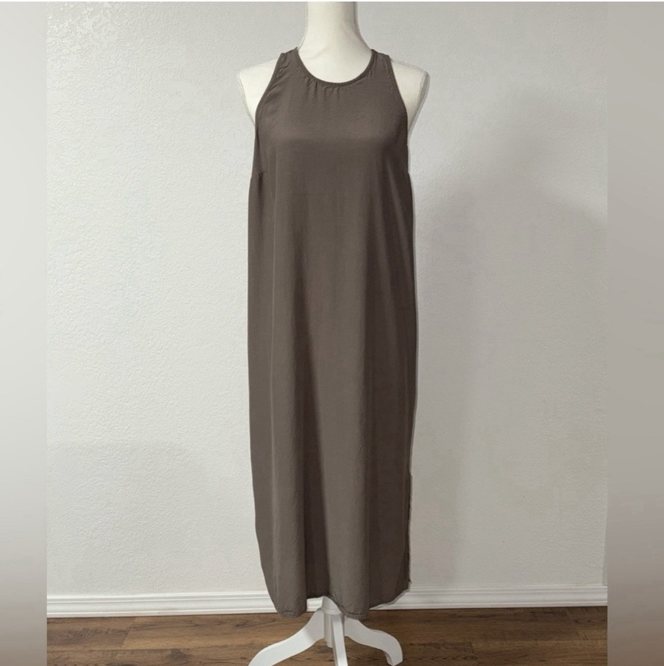 A New Day L Brown Solid Maxi Dress Long Round Neck Sleeveless Hook & Eye