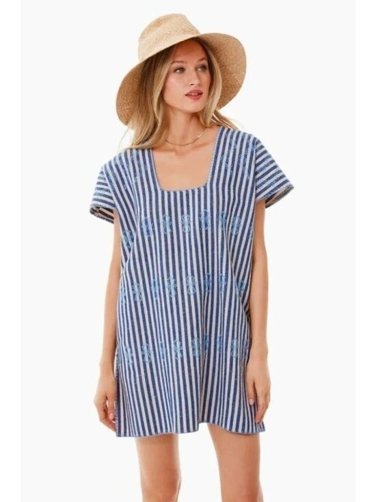 Tuckernuck NWOT Blue Stripe Mini Sullivan Embroidered Canvas Caftan Sz L