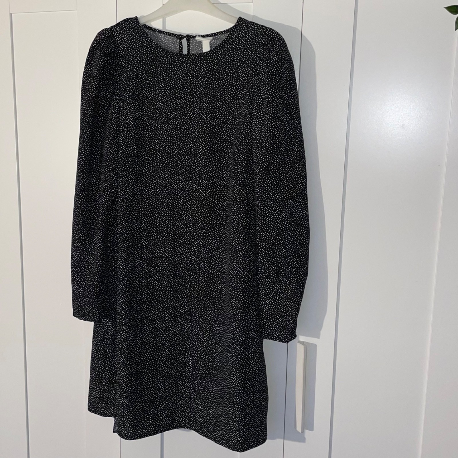 H&M Black and White Puff Sleeve Dress Polka Dot Size Medium H&M Long Sleeve – E