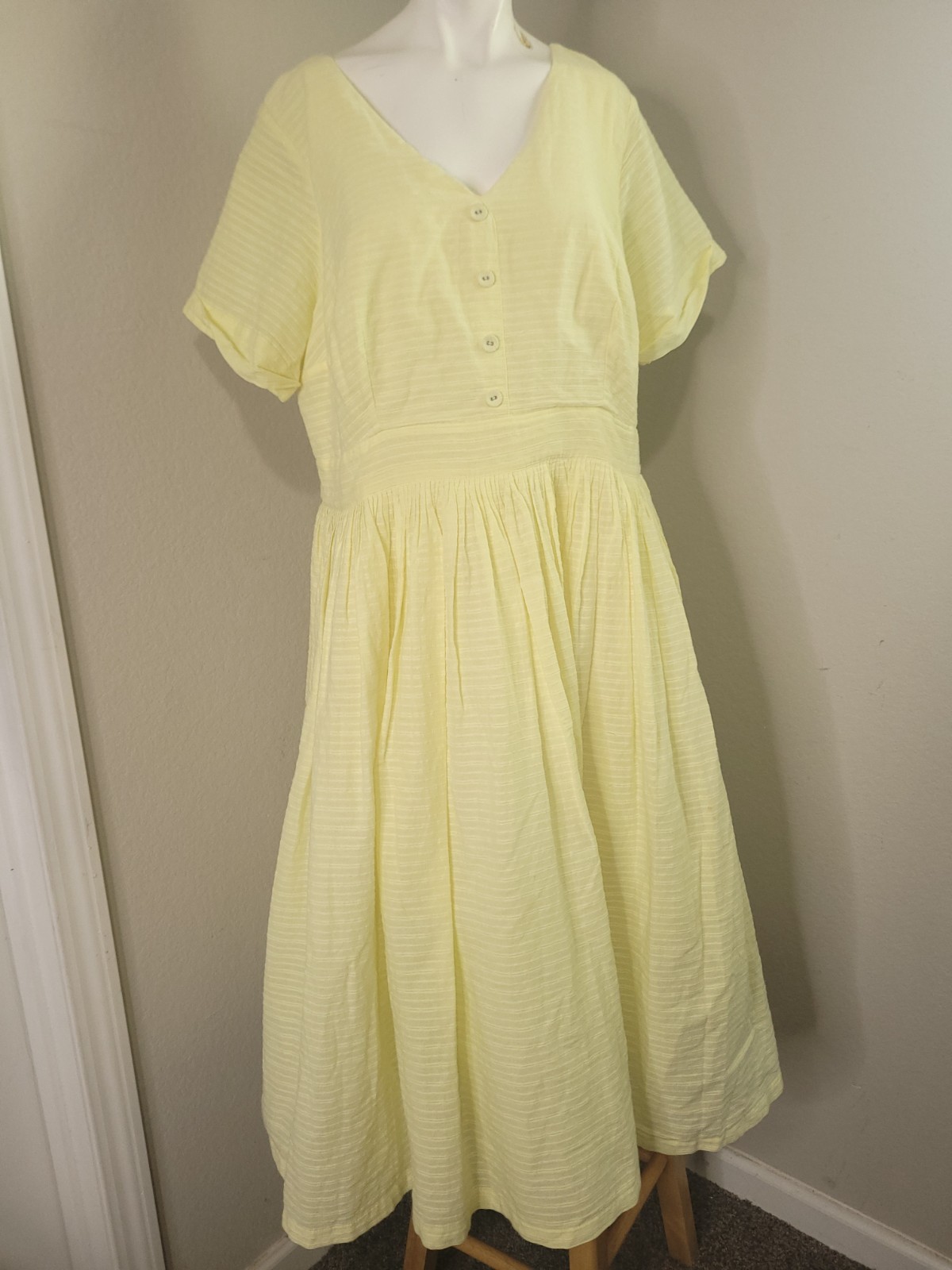 ModCloth size 18 maxi long dress yellow lining faux button pleated smocked