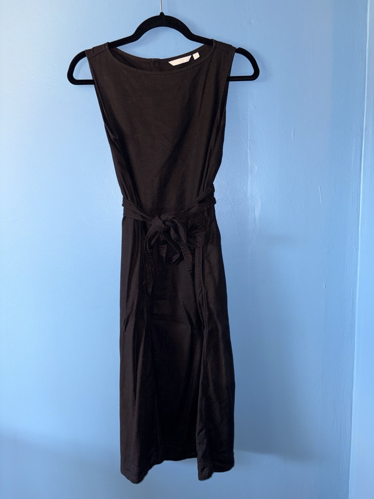 Uniqlo Dress Womens sz XS Black Linen Blend Midi Sleeveless Pockets Boatneck EUC