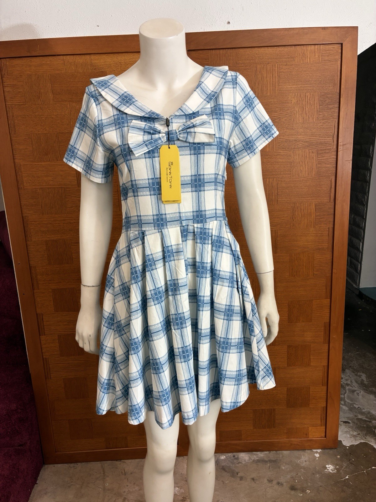 Gown Town Light Blue Plaid Dress L NWT Rayon & Spandex Free Shipping
