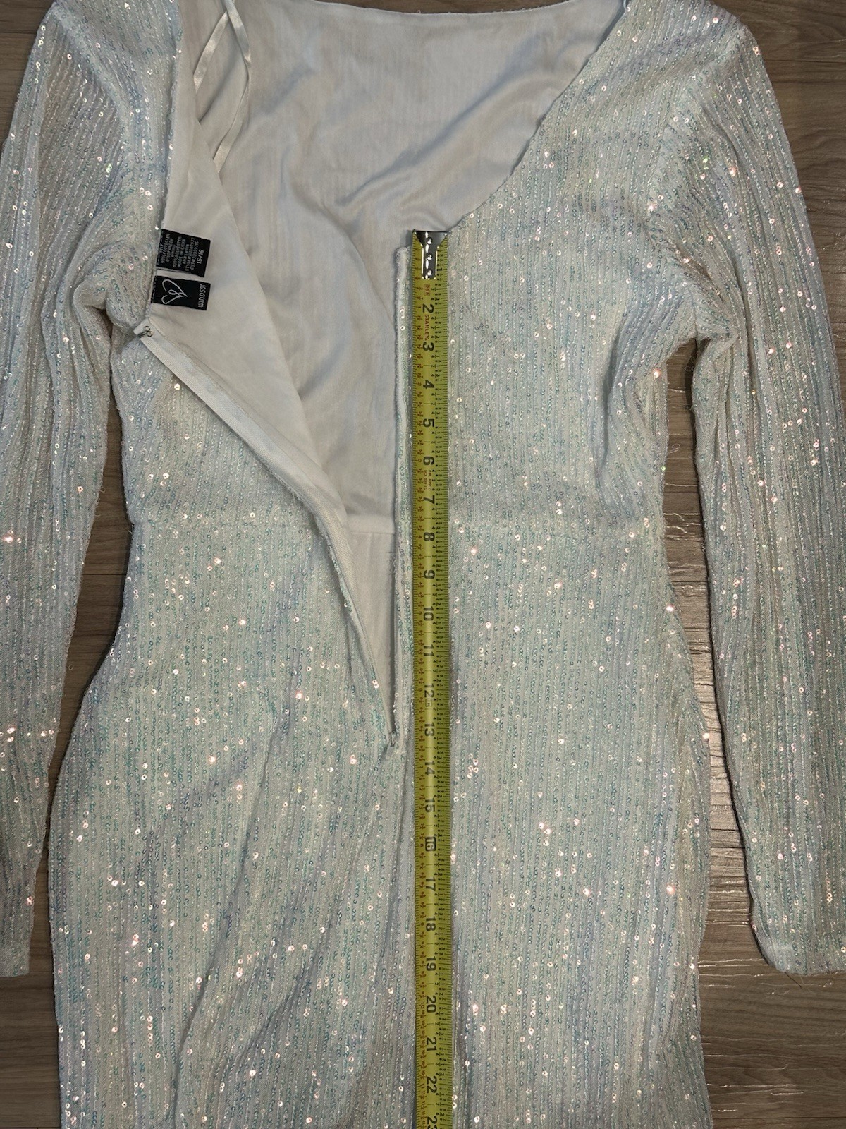 Windsor Sz 15/16 White Sequin LS Stretchy Dress Party A3-027