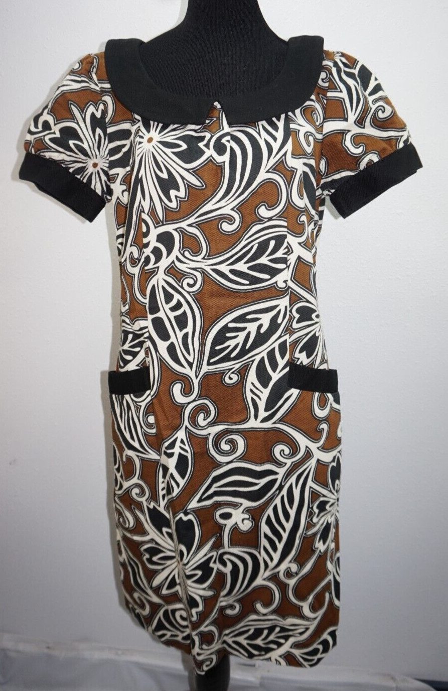WD NY Brown Black Beige Floral Print Sheath Straight Dress Sz 8 Pockets