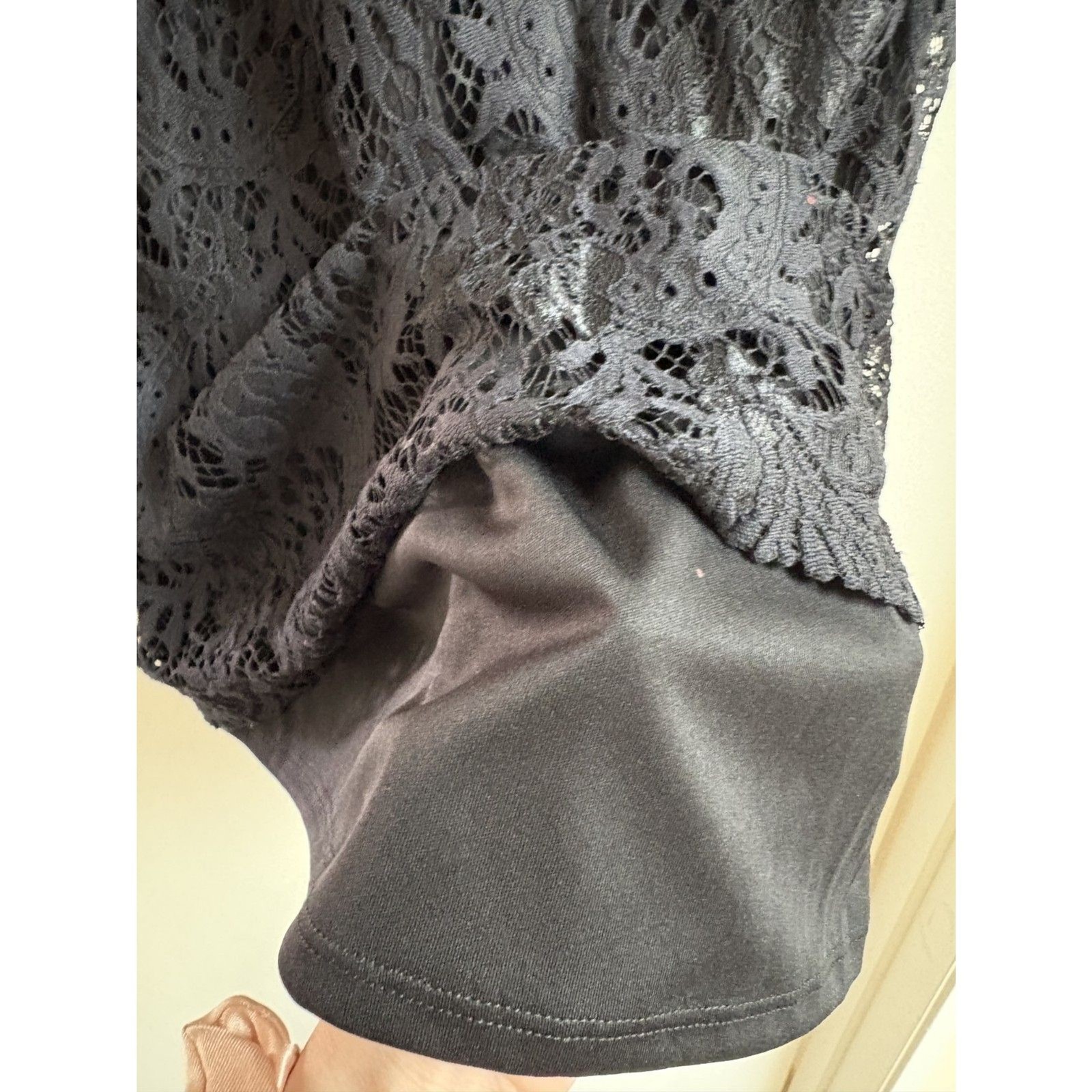 Socialite Black Lace Open Back Mini Dress M Cutout Guipure Cap Cocktail LBD Noir