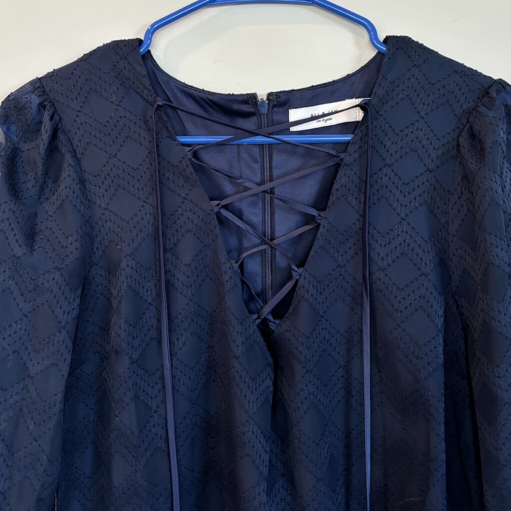 Ali & Jay Navy Blue Chevron Textured Mini Dress Size M NWT Long Sleeve Lined