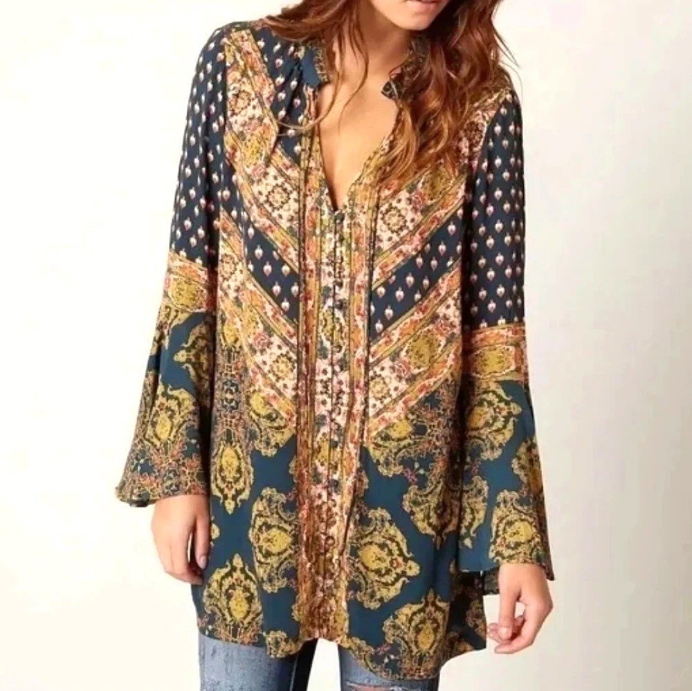 size L Free People rayon Magic Mystery tunic/mini dress hippie boho flare sleeve