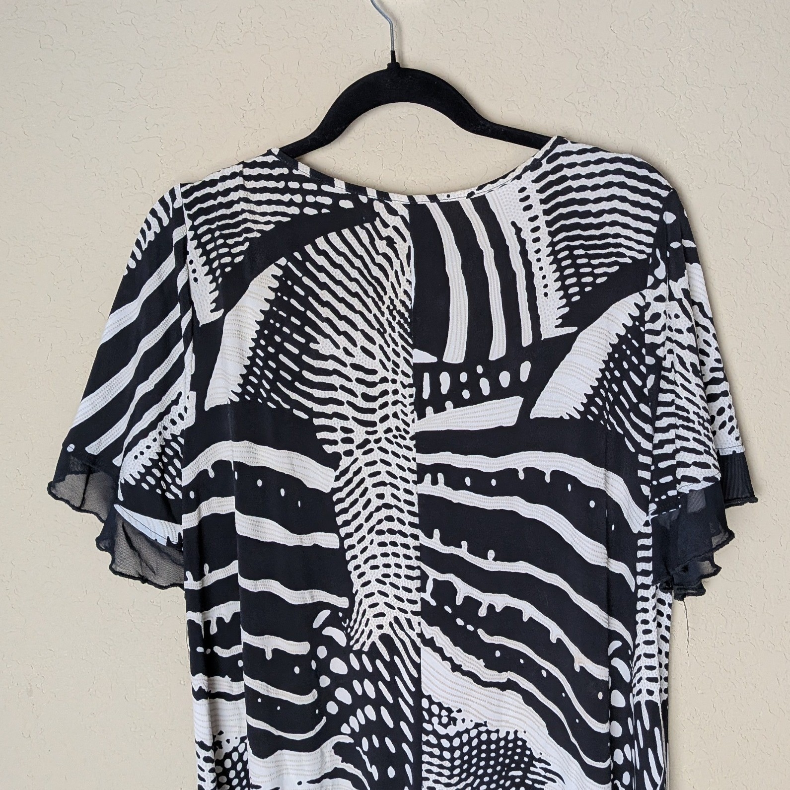 SJS Black and White Abstract Print Handkerchief Hem Dress Size 2X Artsy Boho