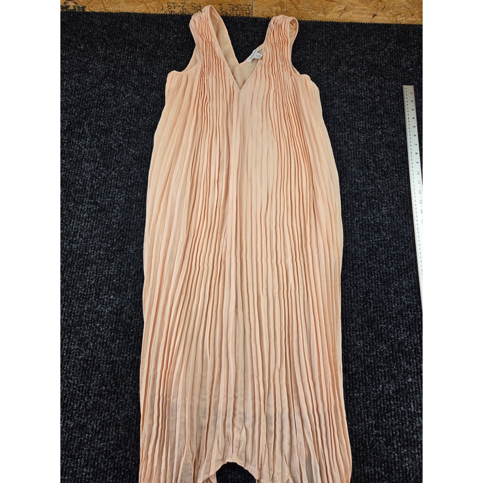 Nordstrom Beige Bisque Accordion Pleated Handkerchief Hem Midi Dress XS NEW