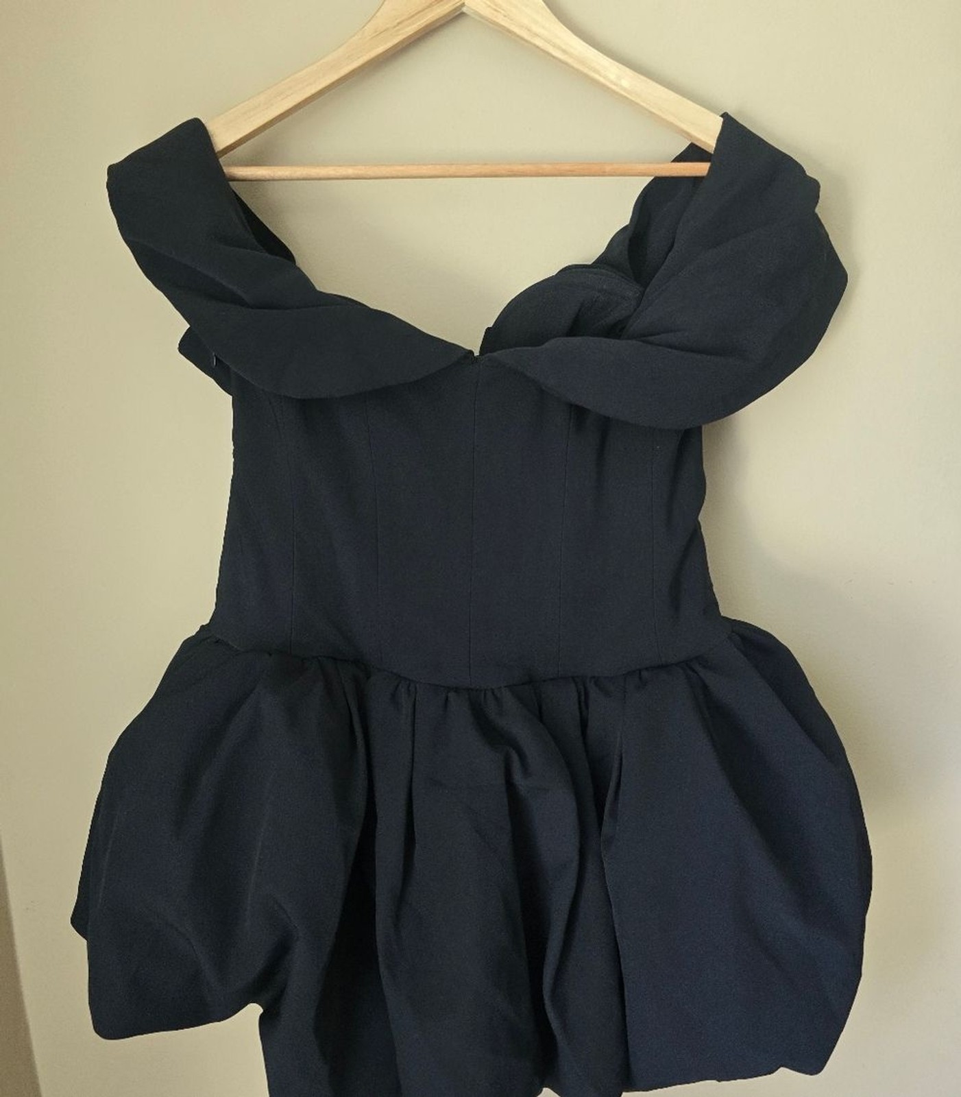 Jessamy Off-Shoulder Layered Bubble Hem Corset Mini Dress in sz 10