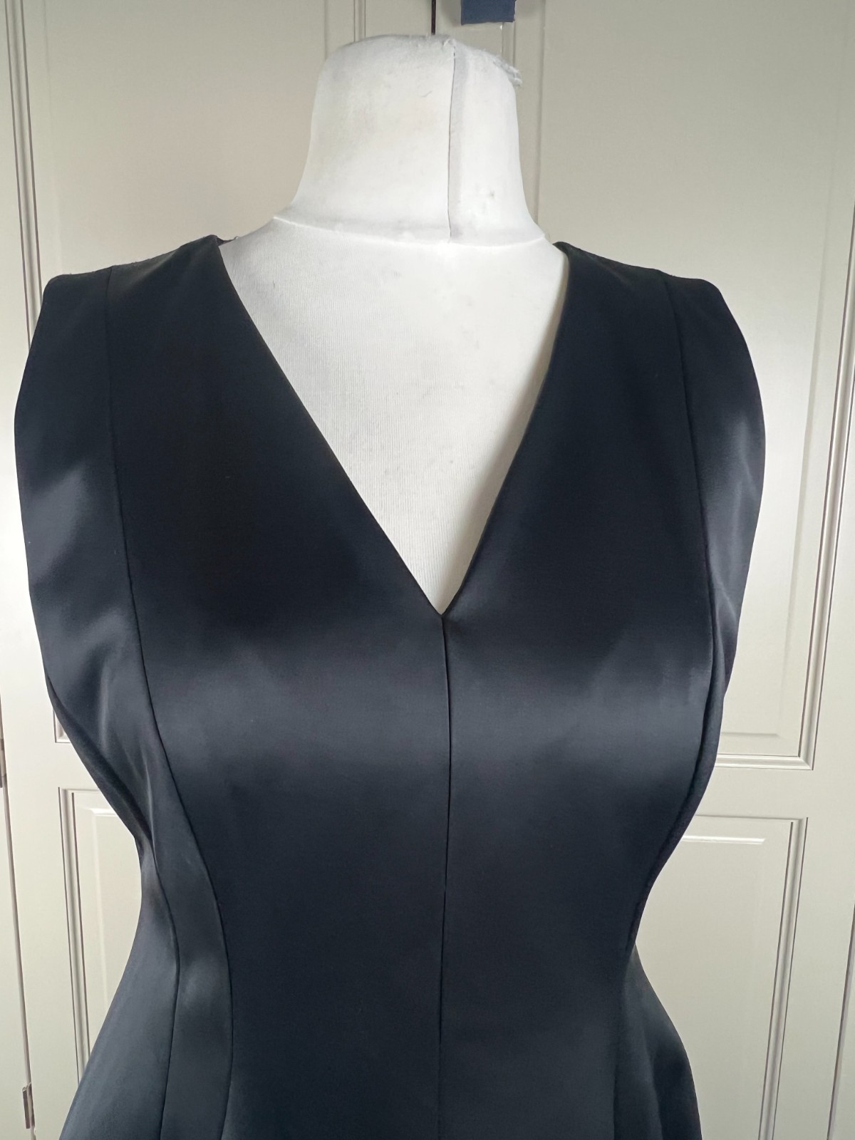 Jigsaw weighty satin Fit And Flare black Dress, Size UK 12