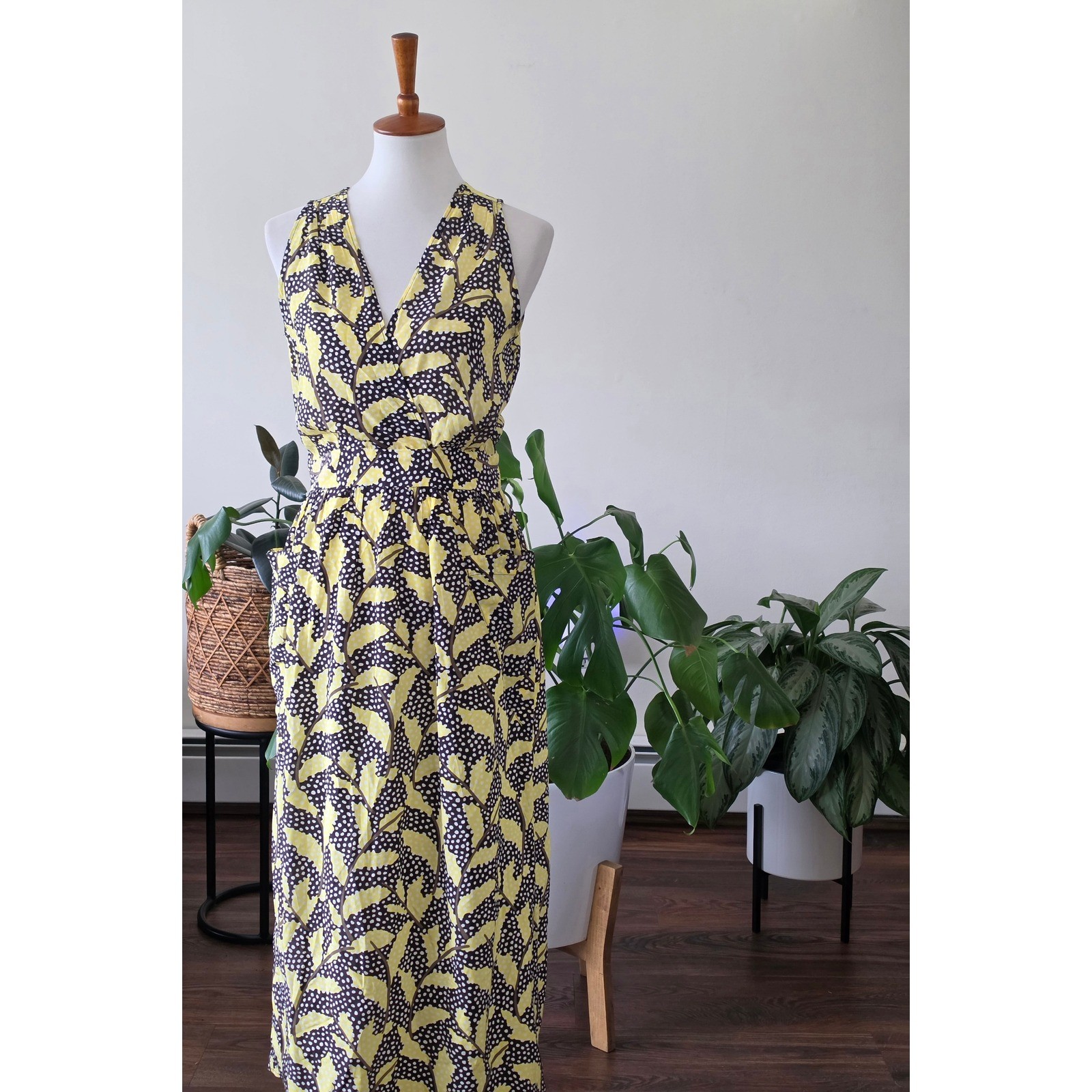 No.6 Store Button Back Dress Black Yellow Leaf Polka Dot Midi Pockets Size 2