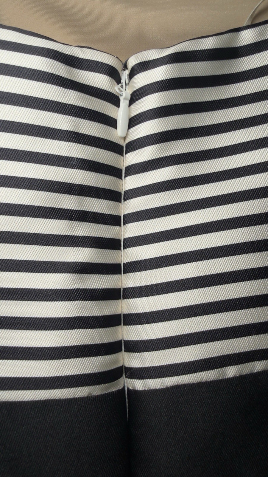 Halston Heritage Strapless Striped Faille Black & Ivory Striped Gown SIze 8