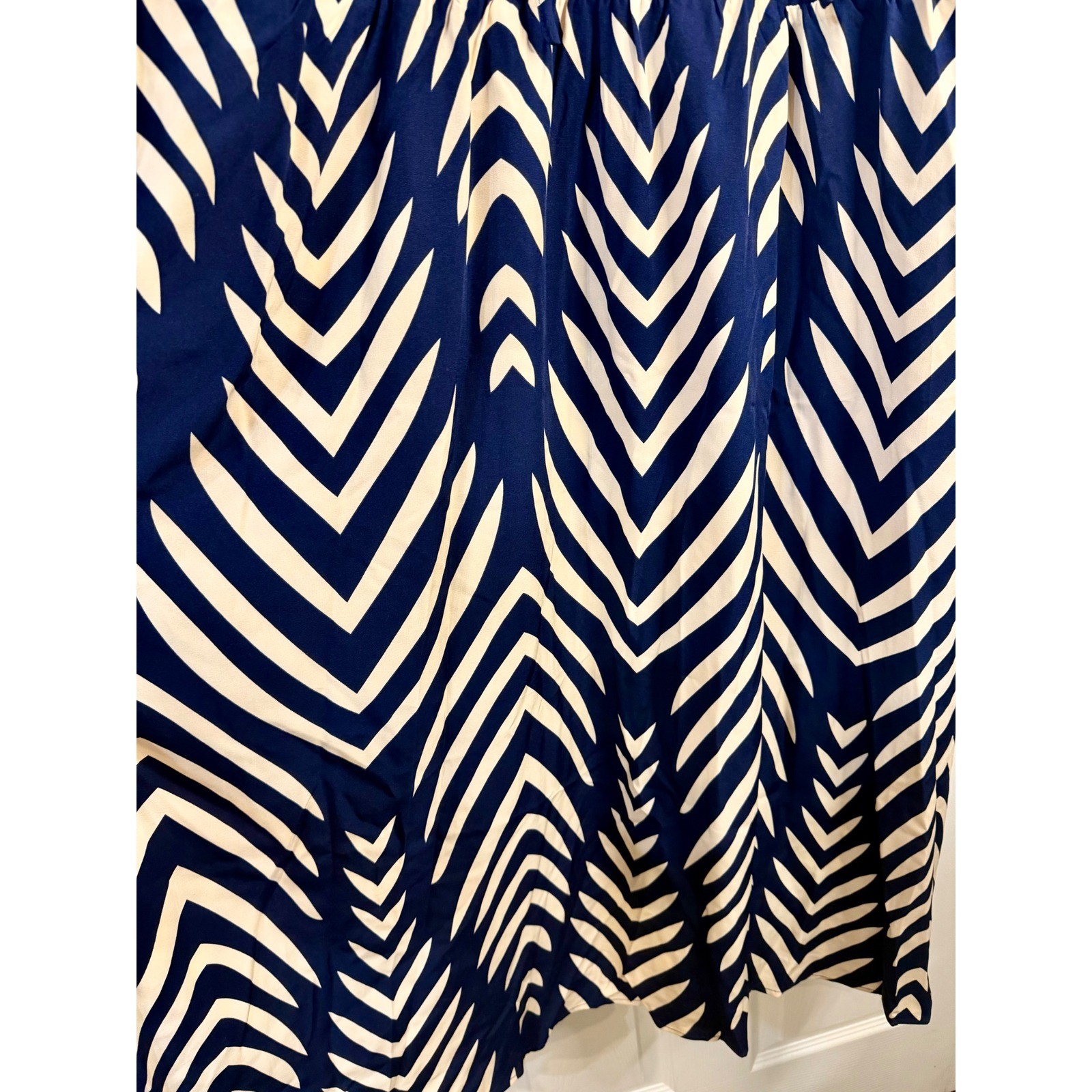Bloomchic Navy Blue Cream Chevron Leaf Print Halter Maxi Dress Plus Size 28 NEW