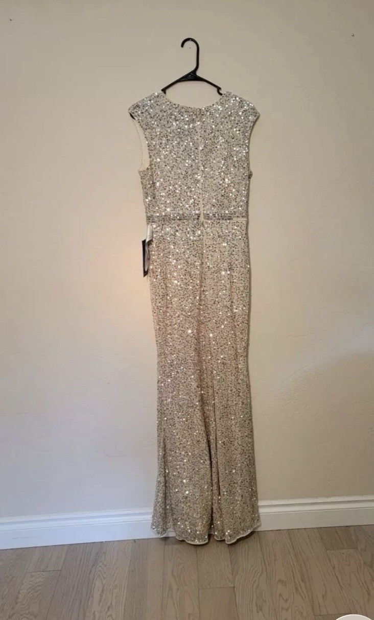 Mac Duggal Sequin Ombre V-Neck Cap Sleeve Side Slit Gown 5489 Size 10