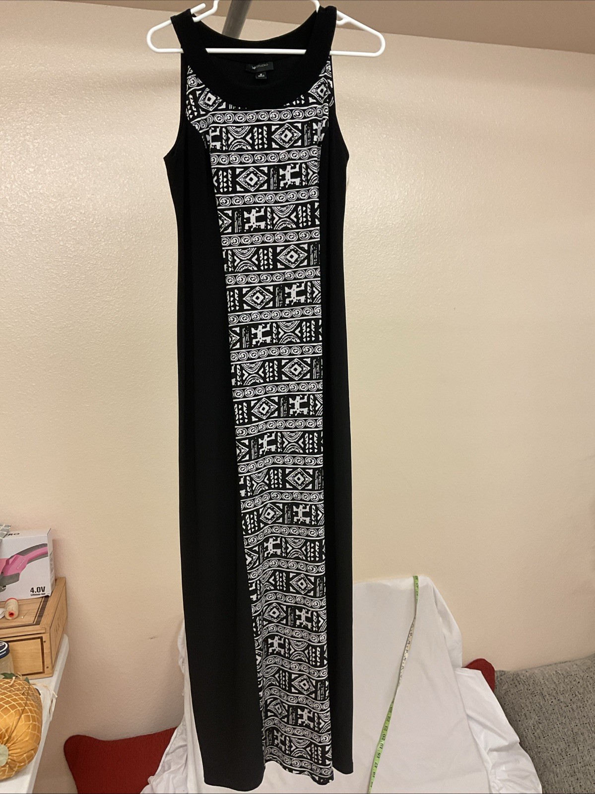 AB Studio Women’s Sleeveless Dress Size Medium Black With Modern Design On Front