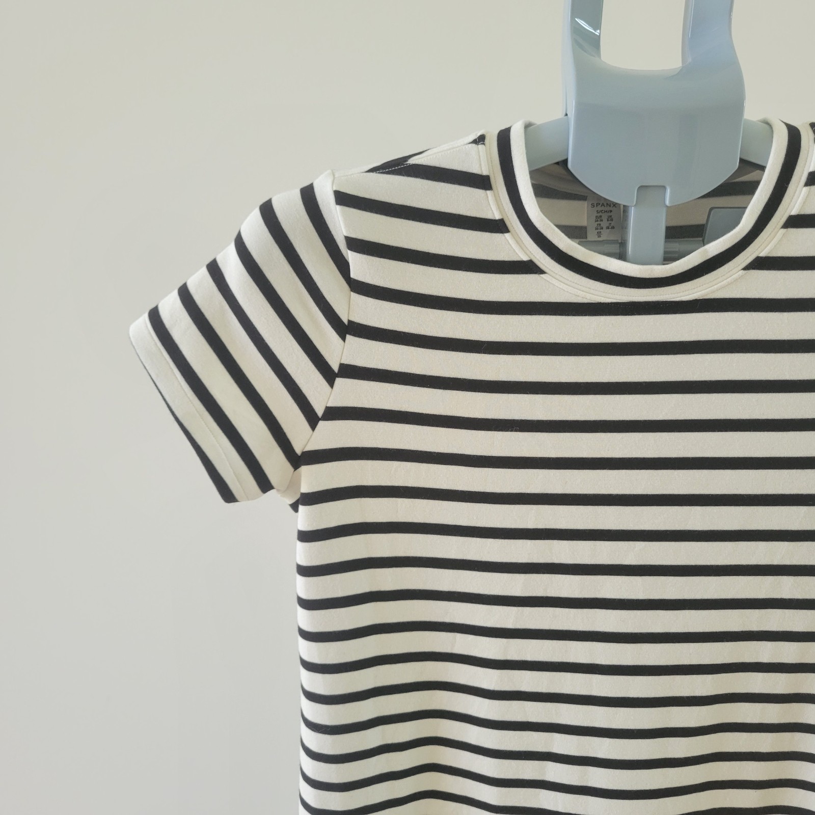 SPANX AirEssentials Striped Maxi T-Shirt Dress –Small – Black & Cream Side Split