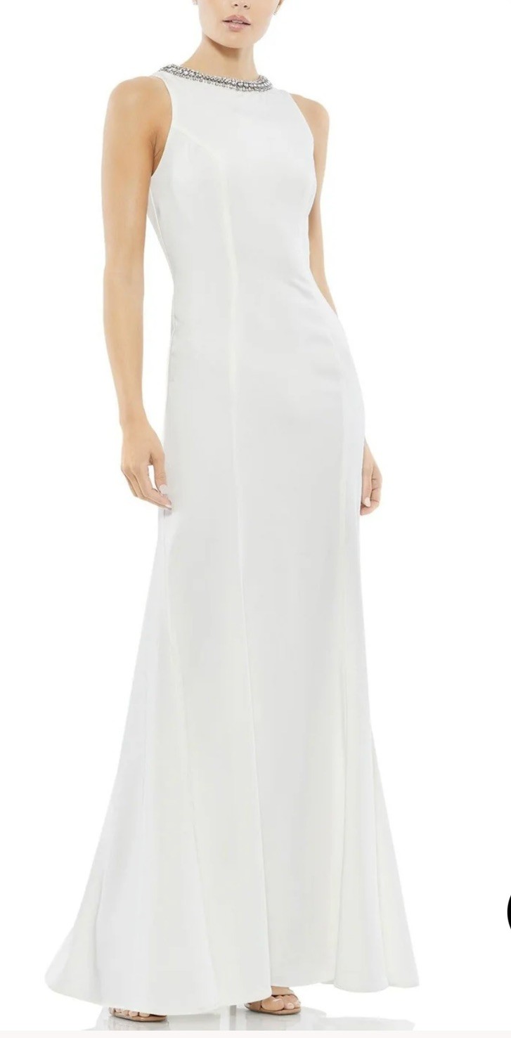 Mac Duggal 49093 White Evening Gown Beaded Neck Sleeveless Mermaid Dress Size 4