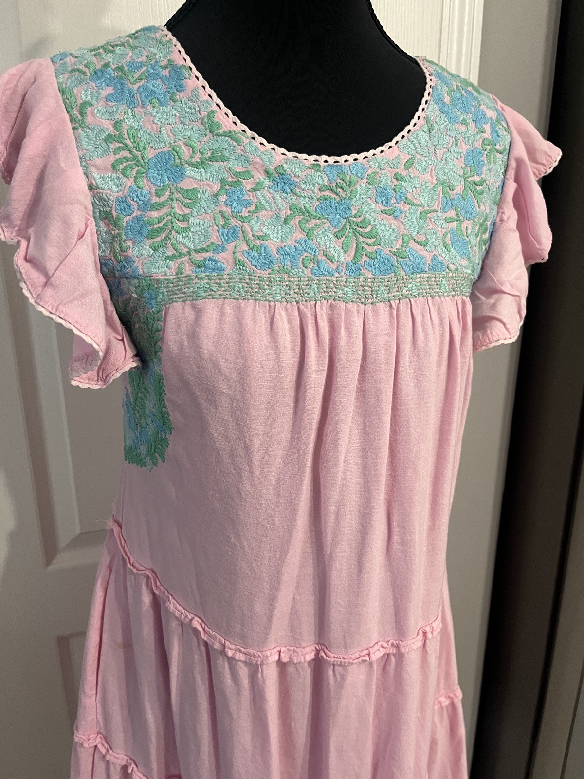 Vintage J Marie Embroidered Ruffeled Pink Dress XS