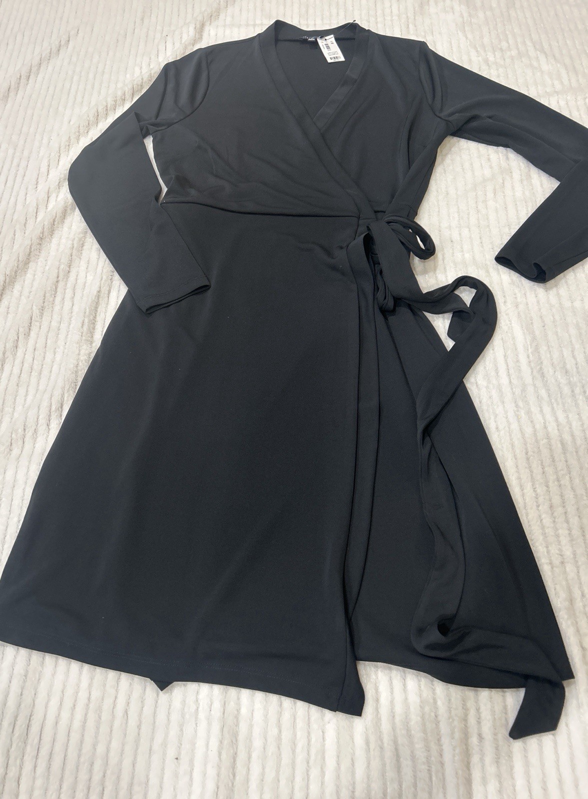 The Limited Classic Black Wrap Dress Women’s Size Medium Stretch Knee Length