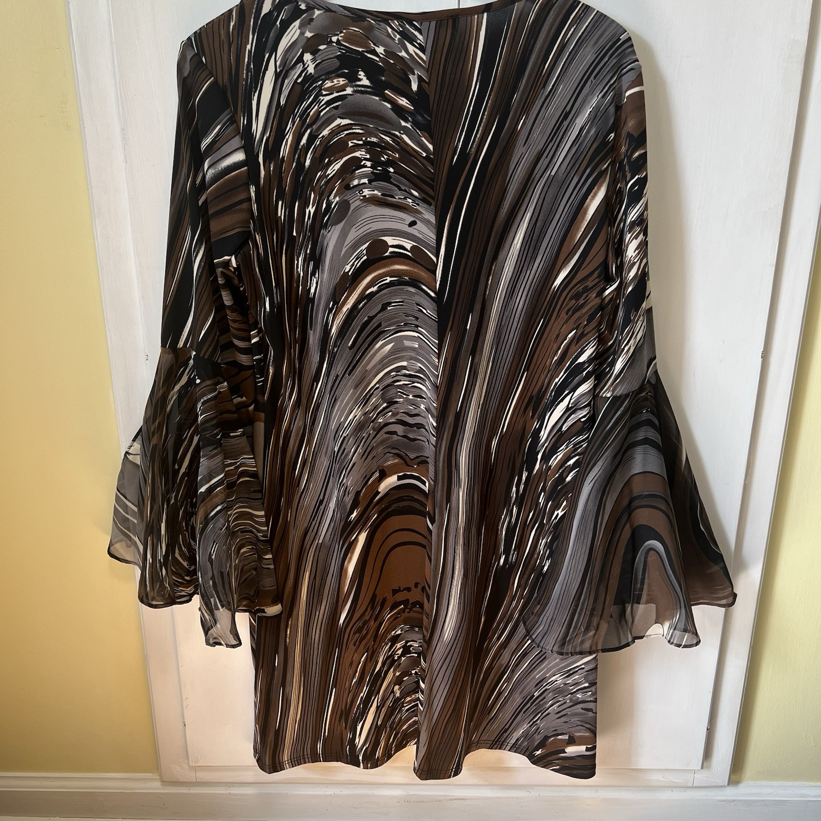 Covington Women’s Flowy Chiffon Shift Dress L Bell Sleeve Abstract Swirl Print