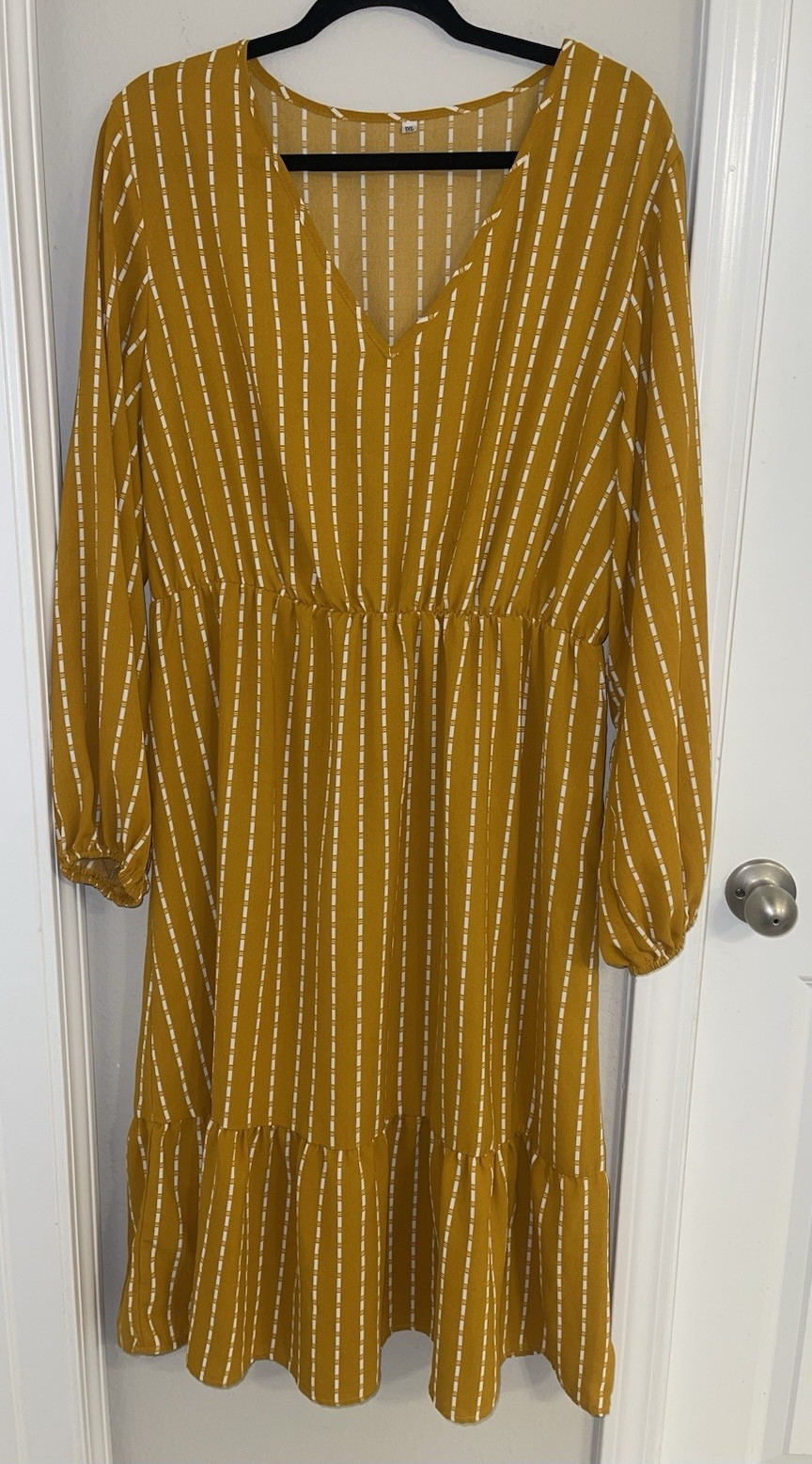 Women’s Plus 1XL Yellow/White Striped V-Neck Long Sleeve Cinched Waist Dress