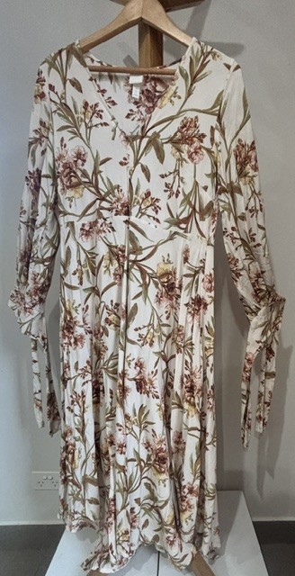 H&M Cream Bohemian Floral Maxi Dress sz 16 (AUS)