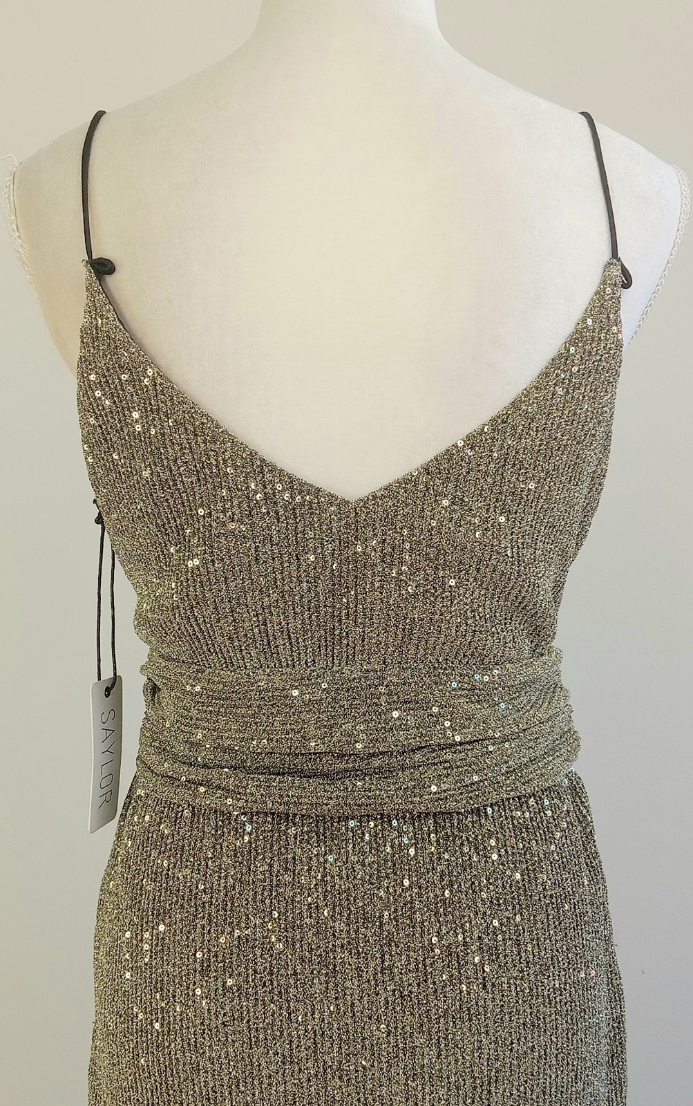 NWT Large SAYLOR Gold Ribbed & Sequins CYRIELLE Faux-Wrap TULIP Midi Event DRESS