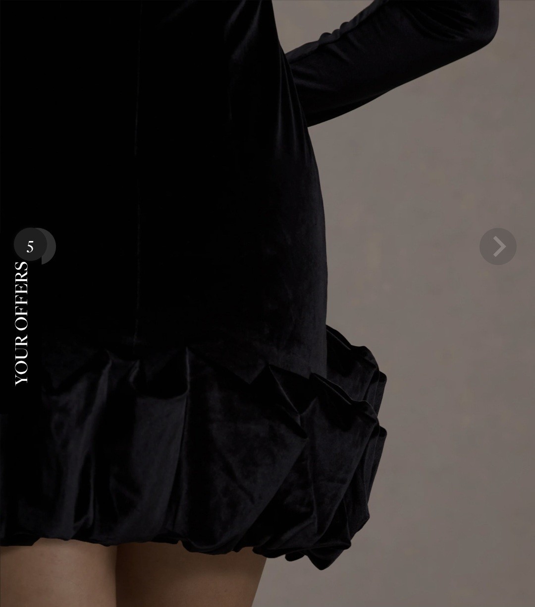 Black Velvet Crew Neck Long Sleeve Bodycon Mini Dress Ruffle Hem Size L