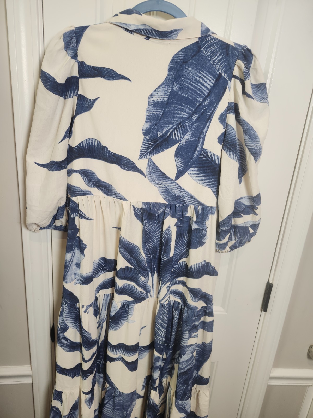 Pants Store Women’s Large Blue White Tropical Leaf Tiered Midi Dress NWT L