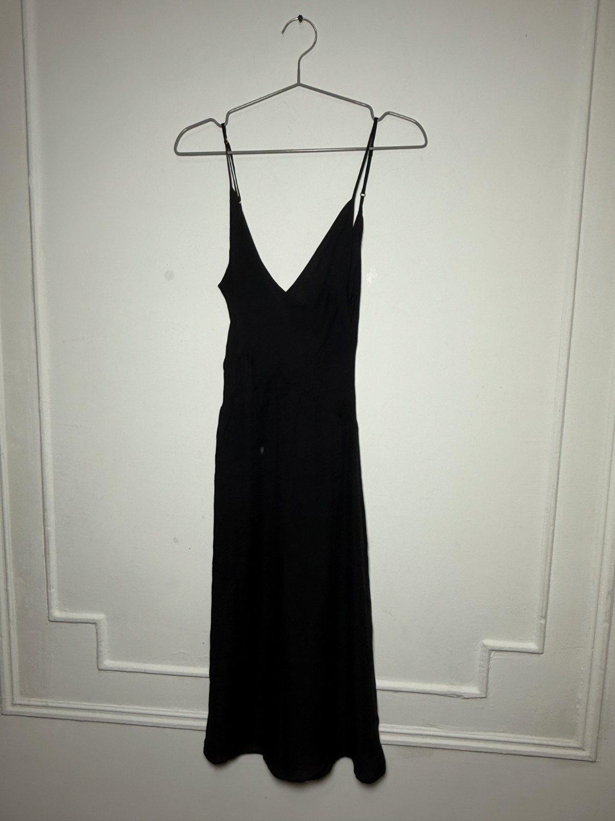 Araks Black 100% Silk Slip Dress Deep V-Neck Adjustable Straps Panel Waist Sz S