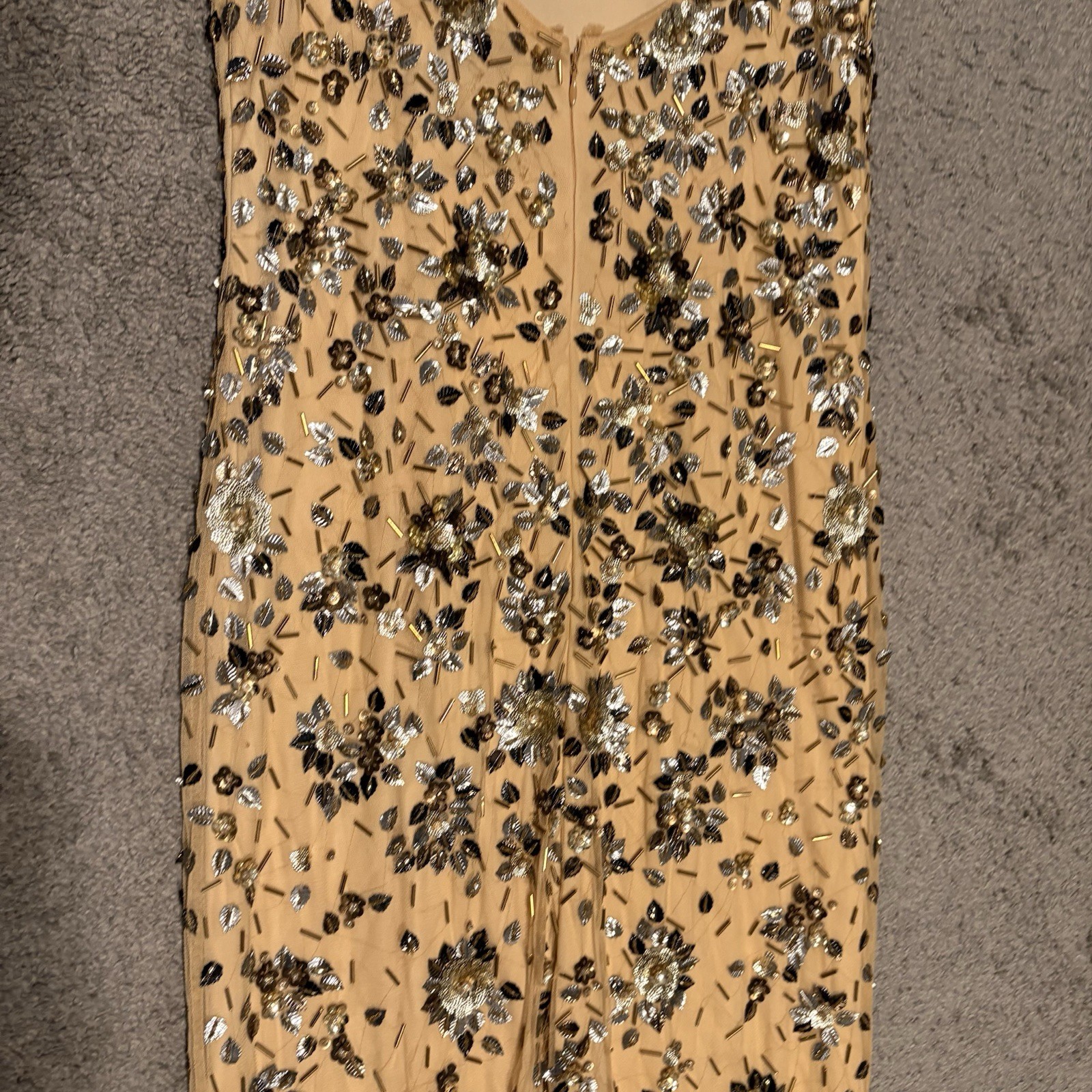 Mac Duggal New Beige Gold Embellished Scoop Neck Evening Gown Size 10 5477