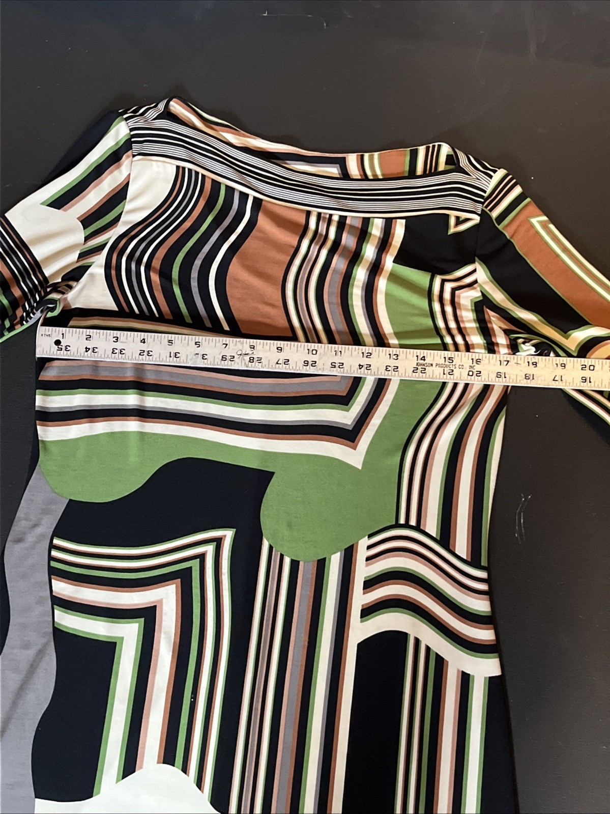Ali Ro Abstract Retro Mod Print. Size 8. Polyester/Spandex. Excellent Condition