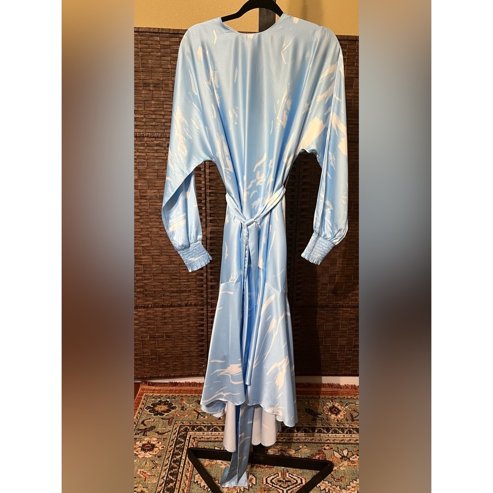 New Aleeza Paris Onyx Printed Dress – Sky Cloud Blue – Size Large